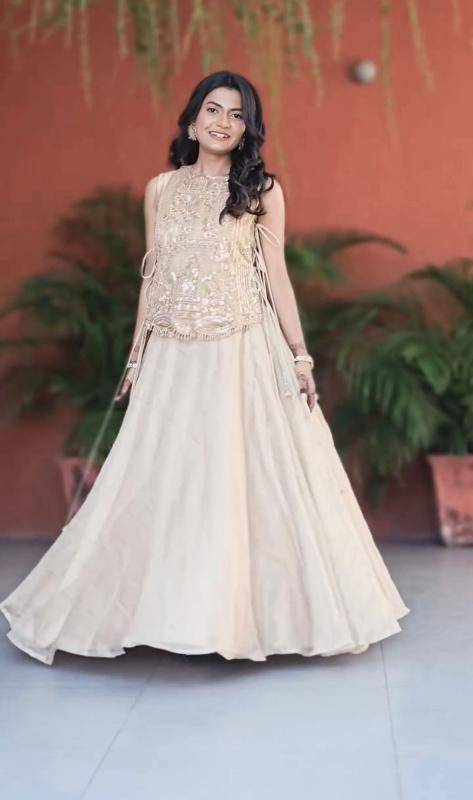 Launching Festival Special Pc 563 vichitra White  Boutique Lehenga choli vendors